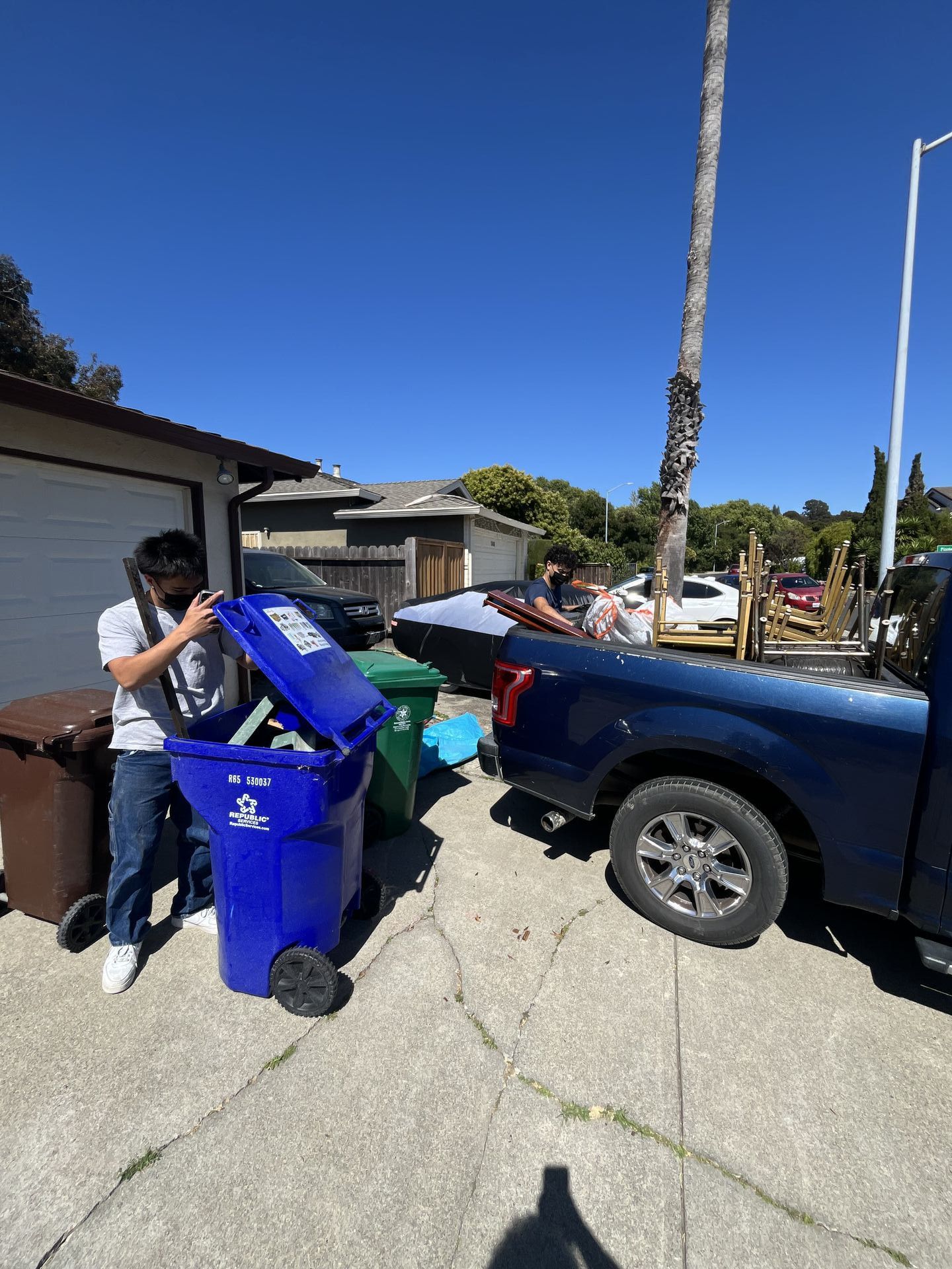 Mr.Removal local service